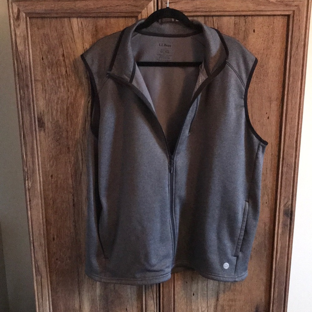 L.L Bean mens zip up vest.  XXL Reg